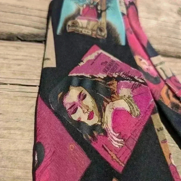 Vintage 1970s  Eaton silk tie with old records LP design - Picture 4 of 10